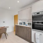 2-bed Near Norwich Riverside *