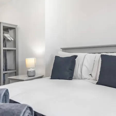 2-bed Near Norwich Riverside