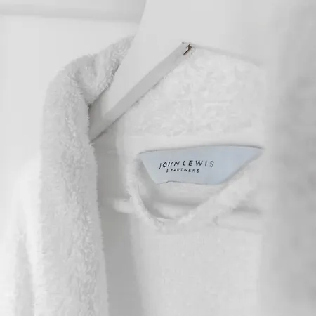 2-bed Near Norwich Riverside * Ringland