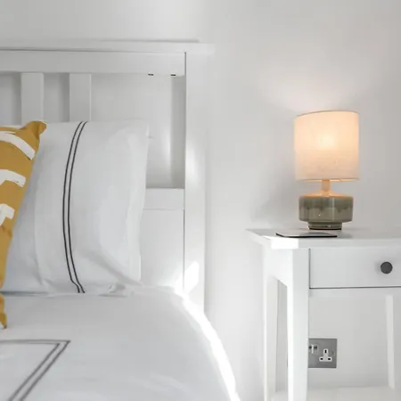 2-bed Near Norwich Riverside * Ringland