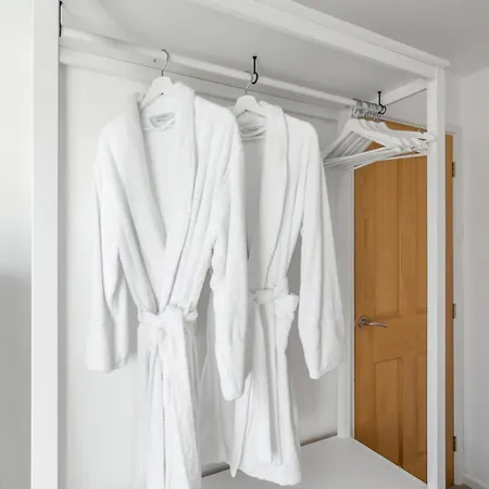 2-bed Near Norwich Riverside *