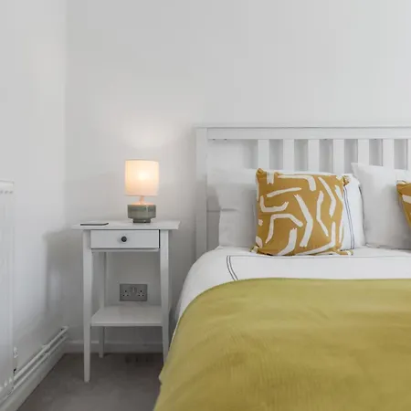 2-bed Near Norwich Riverside Ringland