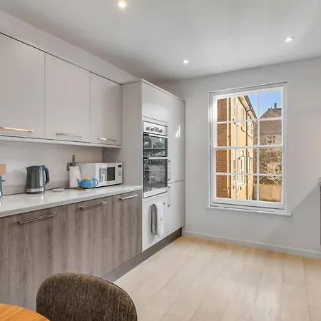 2-bed Near Norwich Riverside Ringland