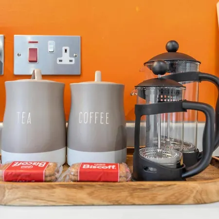 2-bed Near Norwich Riverside * Ringland