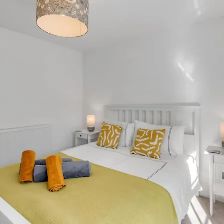 2-bed Near Norwich Riverside Apartment *