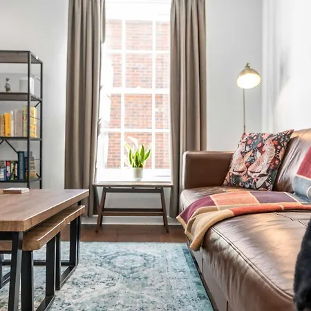 2-bed Near Norwich Riverside Apartment Ringland