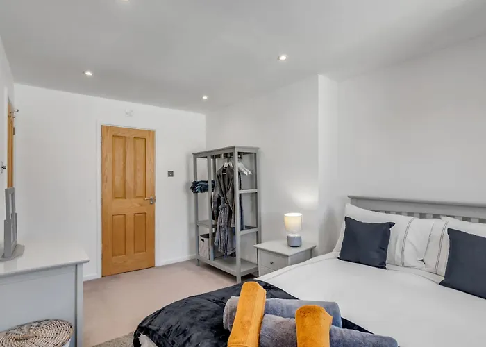 2-bed Near Norwich Riverside Apartment Ringland