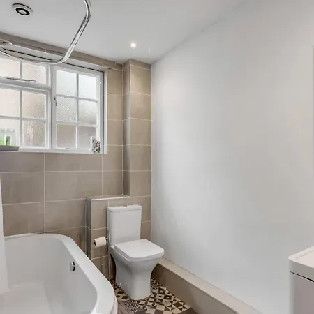 2-bed Near Norwich Riverside Apartamento Ringland