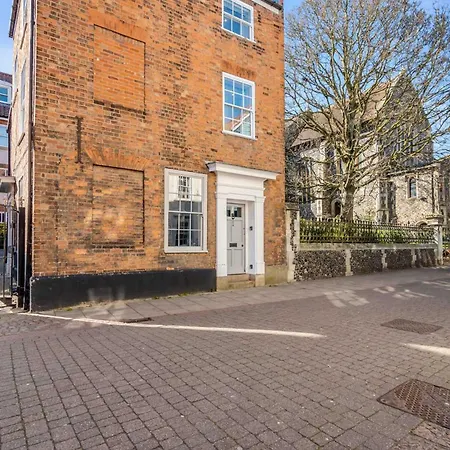 Apartamento 2-bed Near Norwich Riverside Ringland