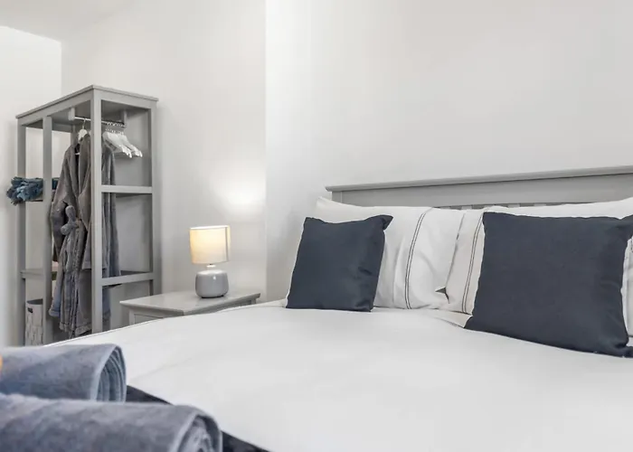 2-bed Near Norwich Riverside