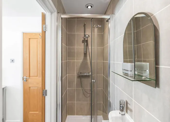 2-bed Near Norwich Riverside شقة *