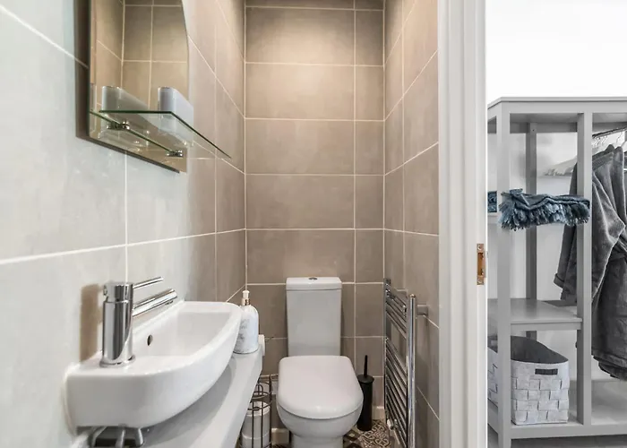 2-bed Near Norwich Riverside شقة