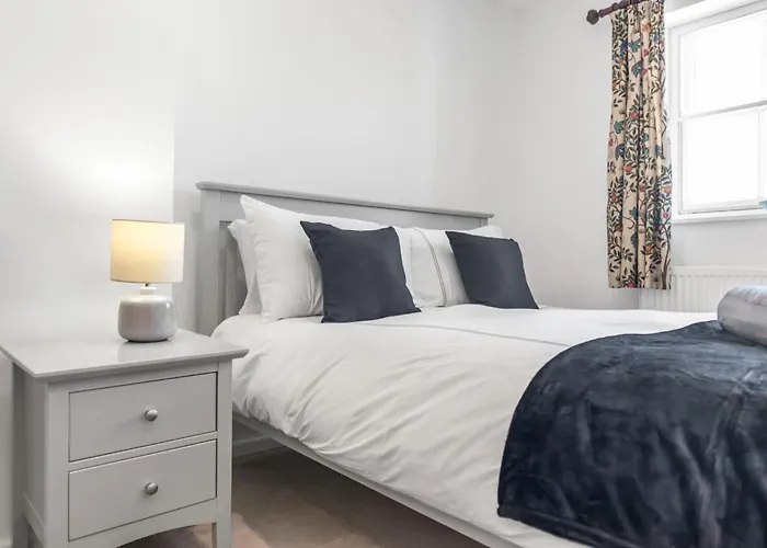 2-bed Near Norwich Riverside