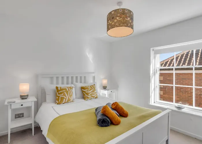 2-bed Near Norwich Riverside شقة