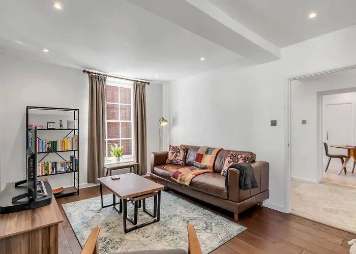 2-bed Near Norwich Riverside *